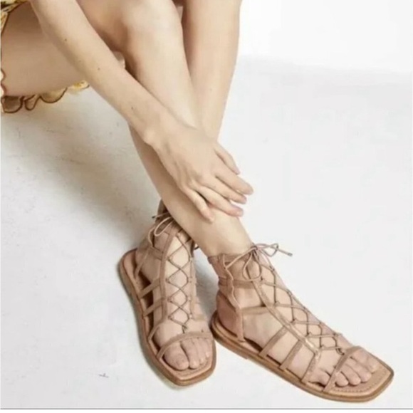 NIB Stuart Weitzman Kora Lace Up Gladiator Shimmer Suede Taupe Sandals 4.5 - Picture 8 of 9